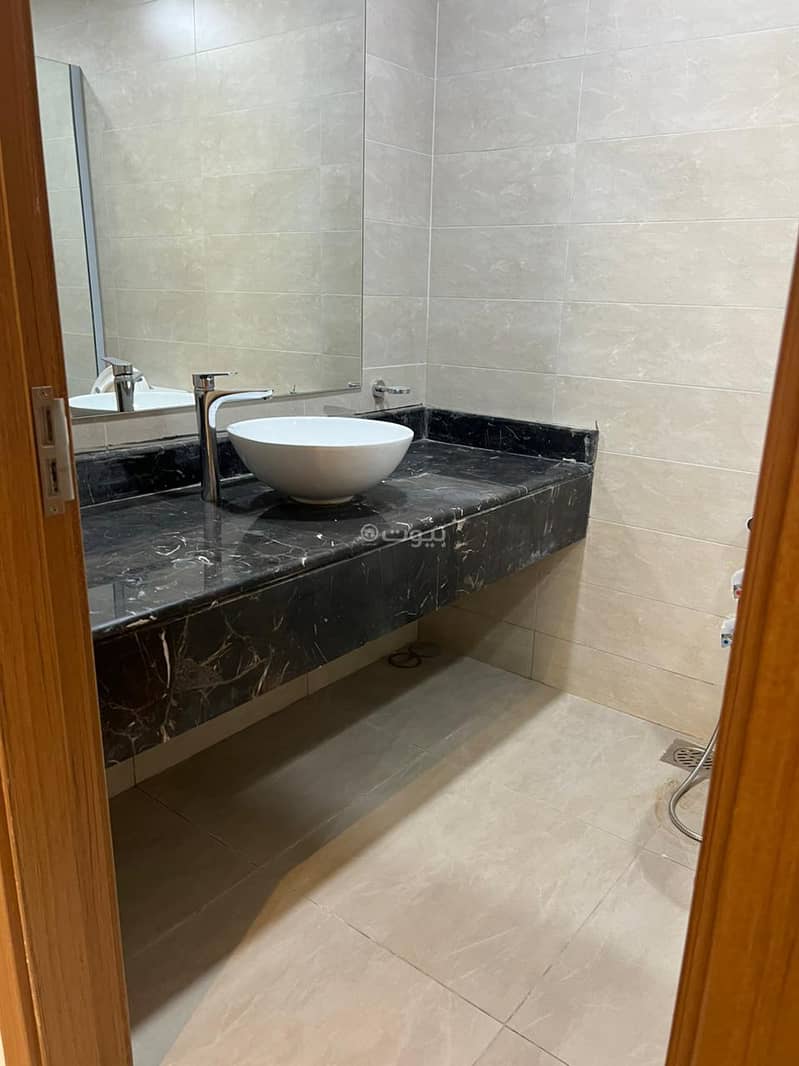 4 bedroom villa in Khuzam, Riyadh 16