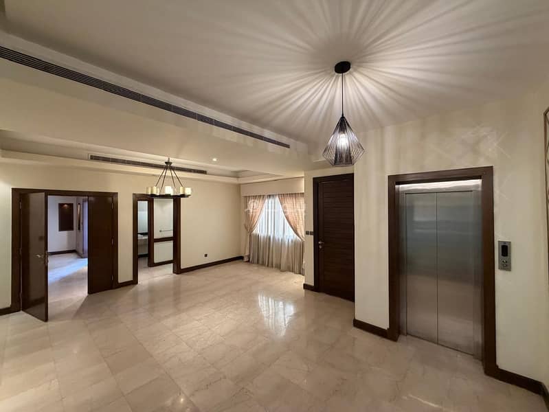 6 bedroom villa in Al Muhammadiyah, Jeddah 9