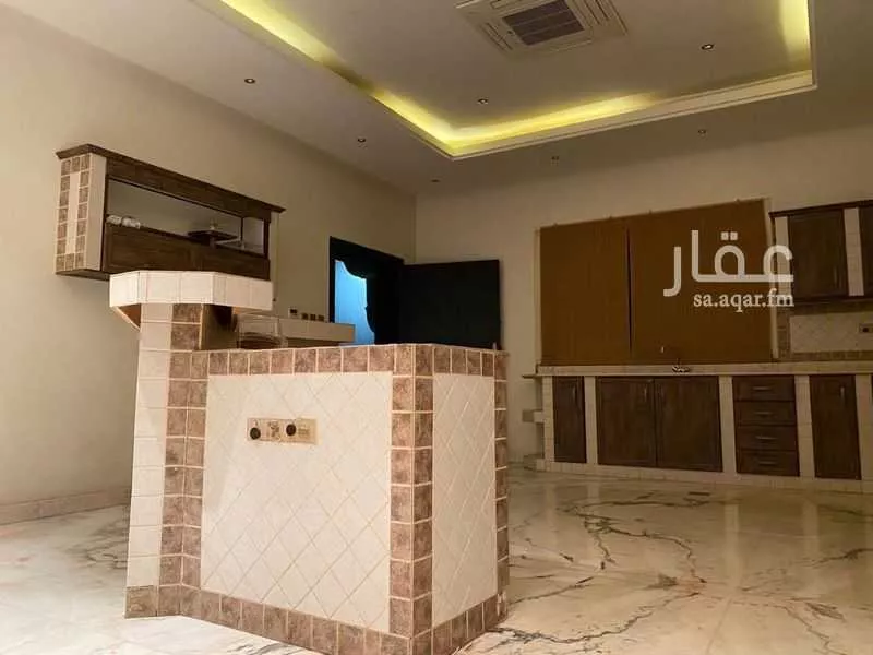 فيلا 5 غرف في الربيع 19
