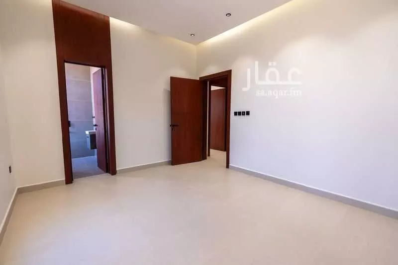 6 bedroom villa in Ash Sharq 18