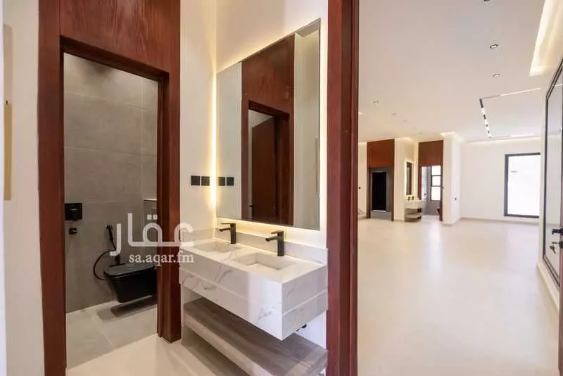 6 bedroom villa in Ash Sharq 4