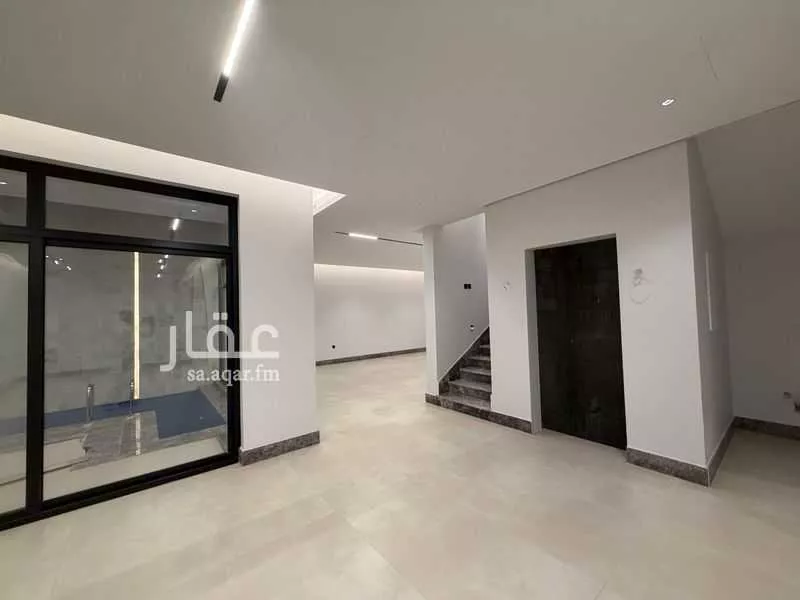 5 bedroom villa in Al Narjis 15