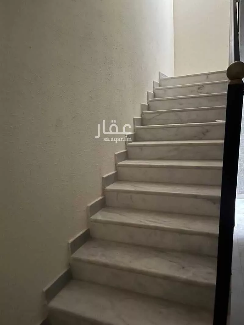 شقة 10 غرف في الشرق 13