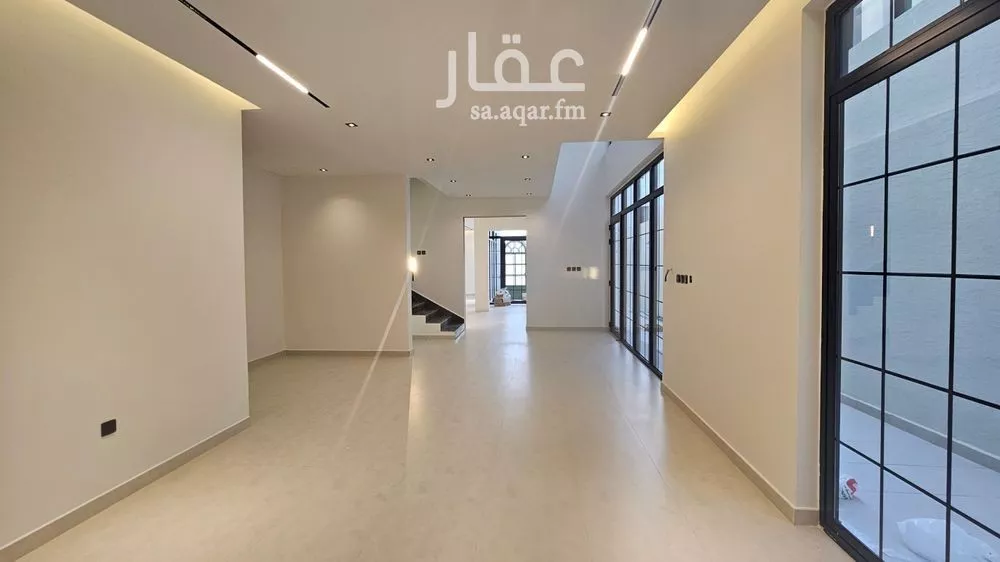 4 bedroom villa in Al Farouq 8