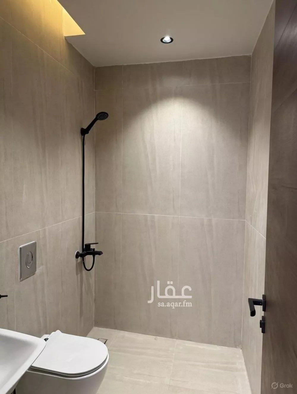 3 bedroom apartment in Al Munsiyah 5