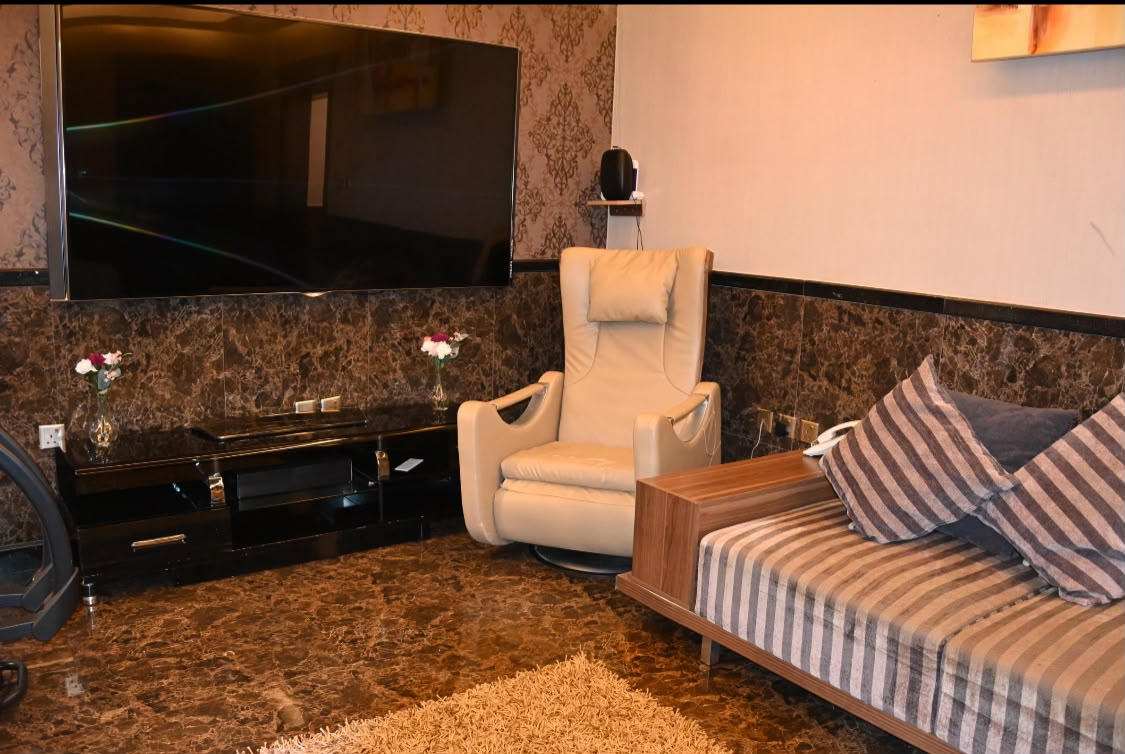 4 bedroom apartment in As Salamah, Jeddah 3