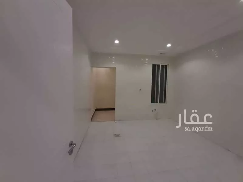 فيلا 8 غرف في طويق 12