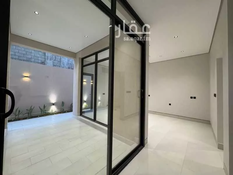 5 bedroom villa in Al Narjis 13