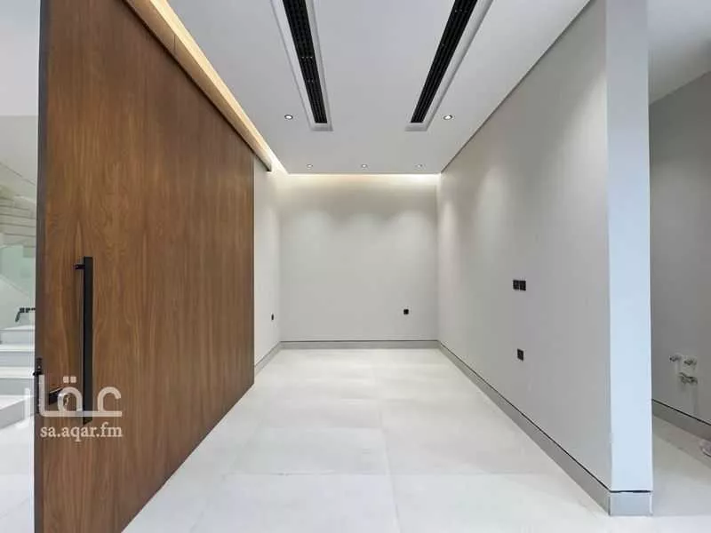5 bedroom villa in Al Narjis 8