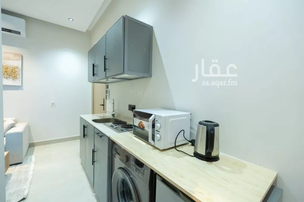 شقة 2 غرف في العارض 18