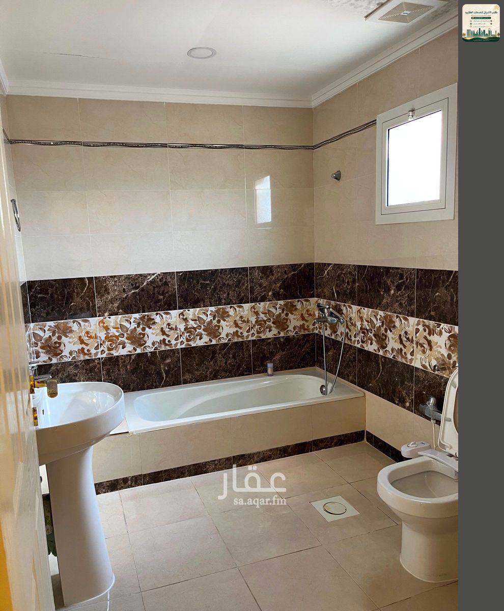 4 bedroom villa in At Tahliyah, Eastern Province 10