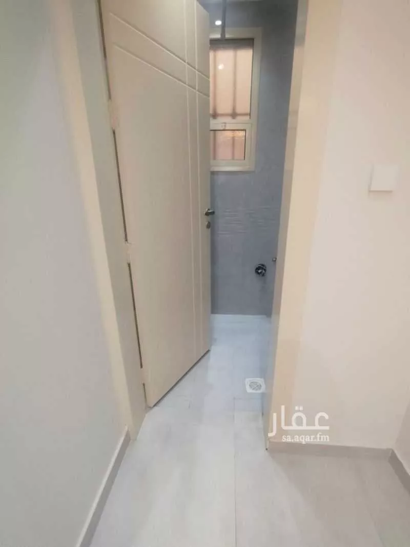 8 bedroom apartment in Al Janadriyah 5