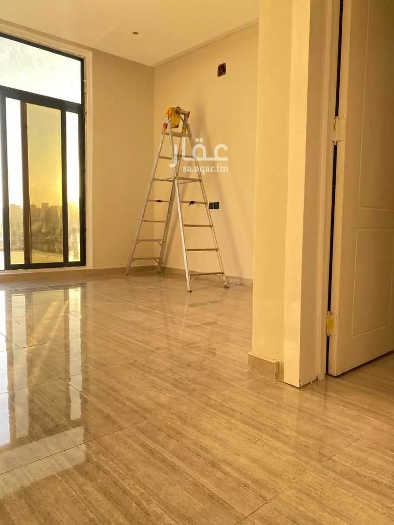 5 bedroom villa in Al Janadriyah 6