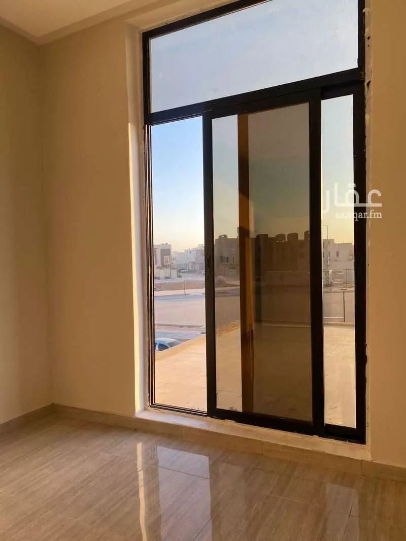 5 bedroom villa in Al Janadriyah 8