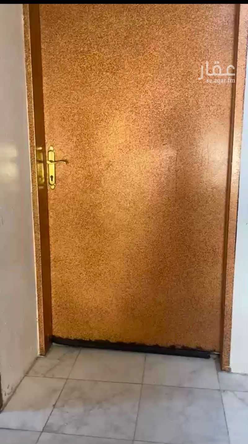 3 bedroom apartment in Ishbiliyah, Riyadh 10
