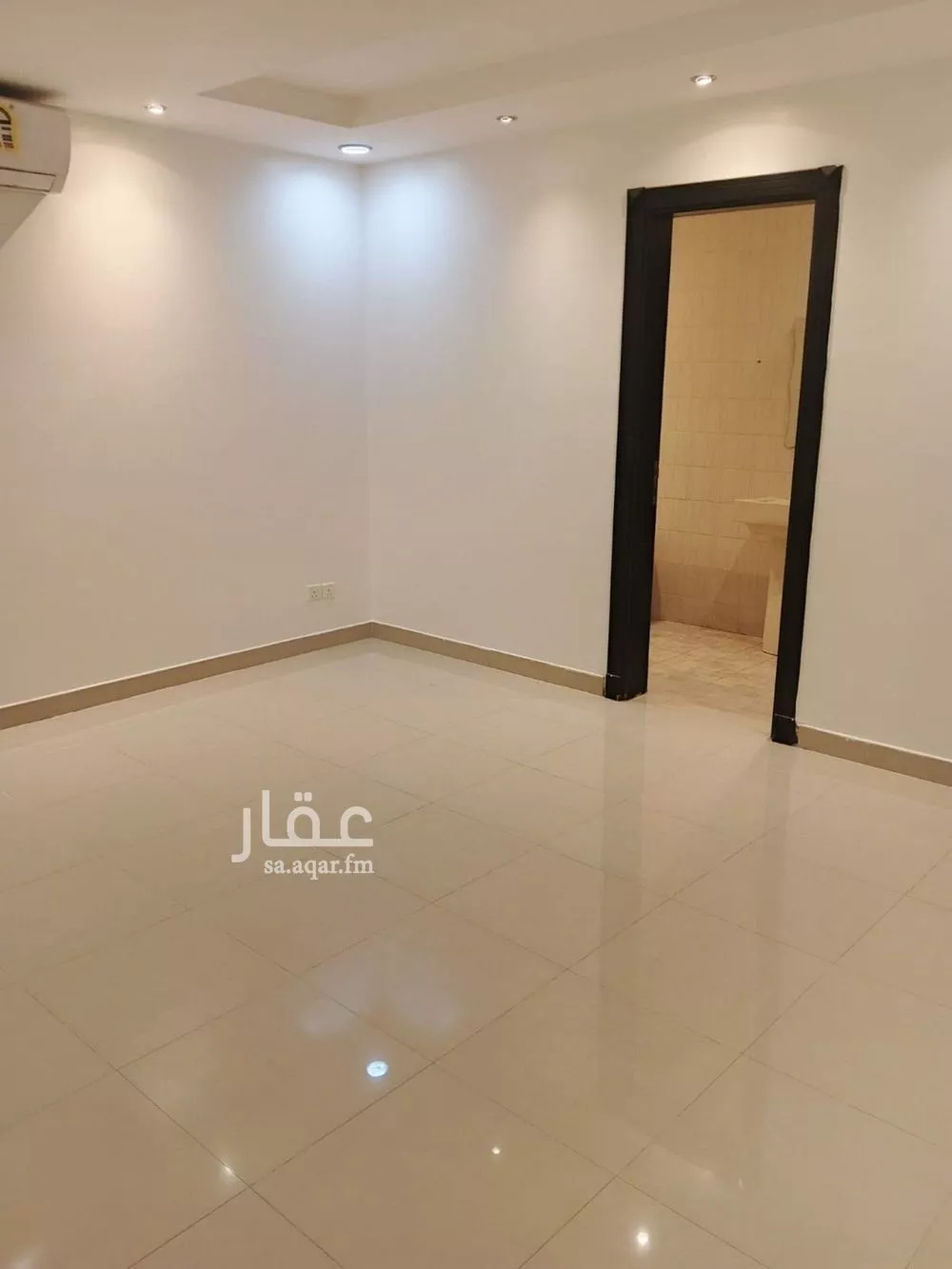 4 bedroom floor in Al Yasmin 2