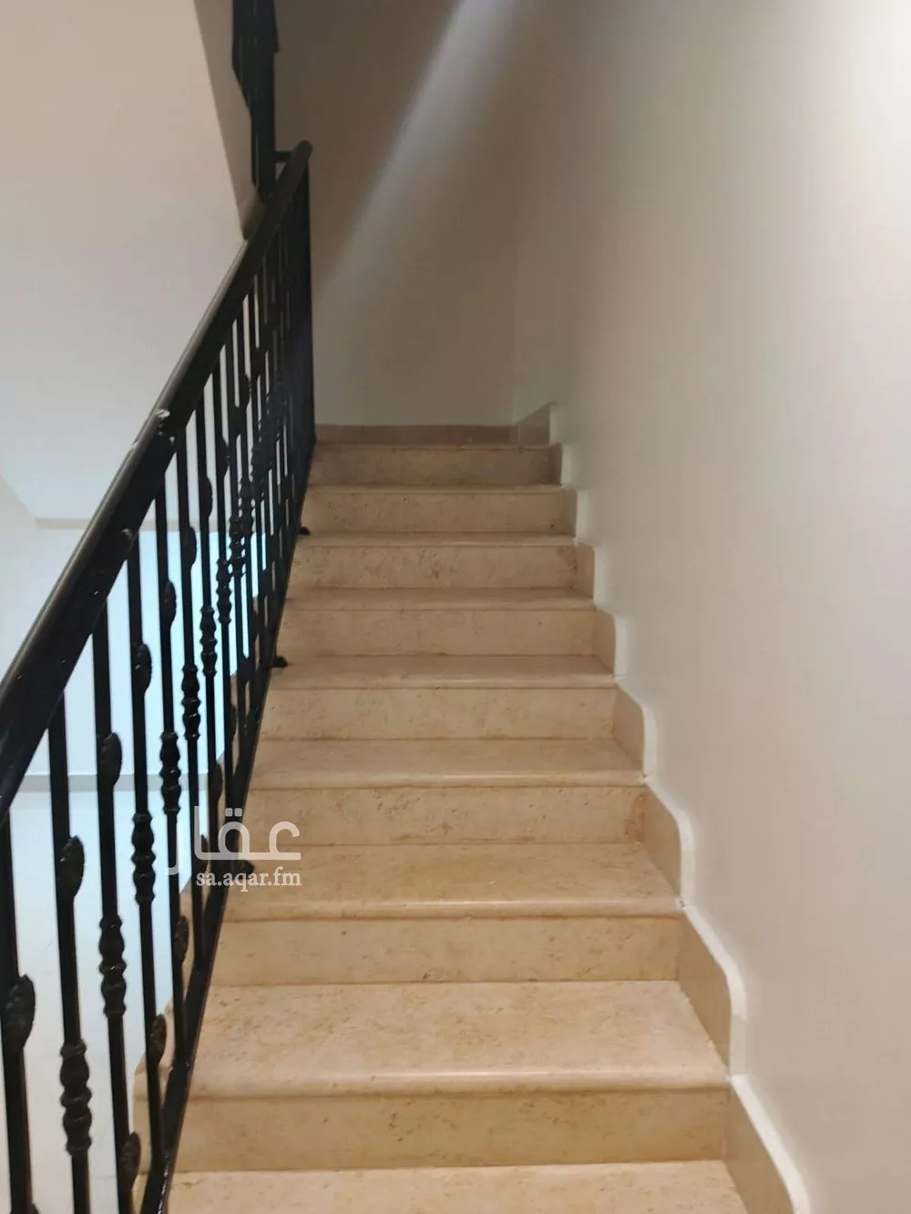 4 bedroom floor in Al Yasmin 3