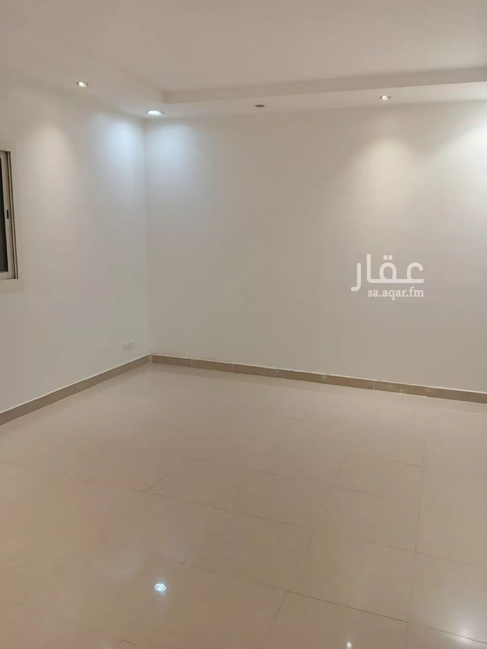4 bedroom floor in Al Yasmin 6