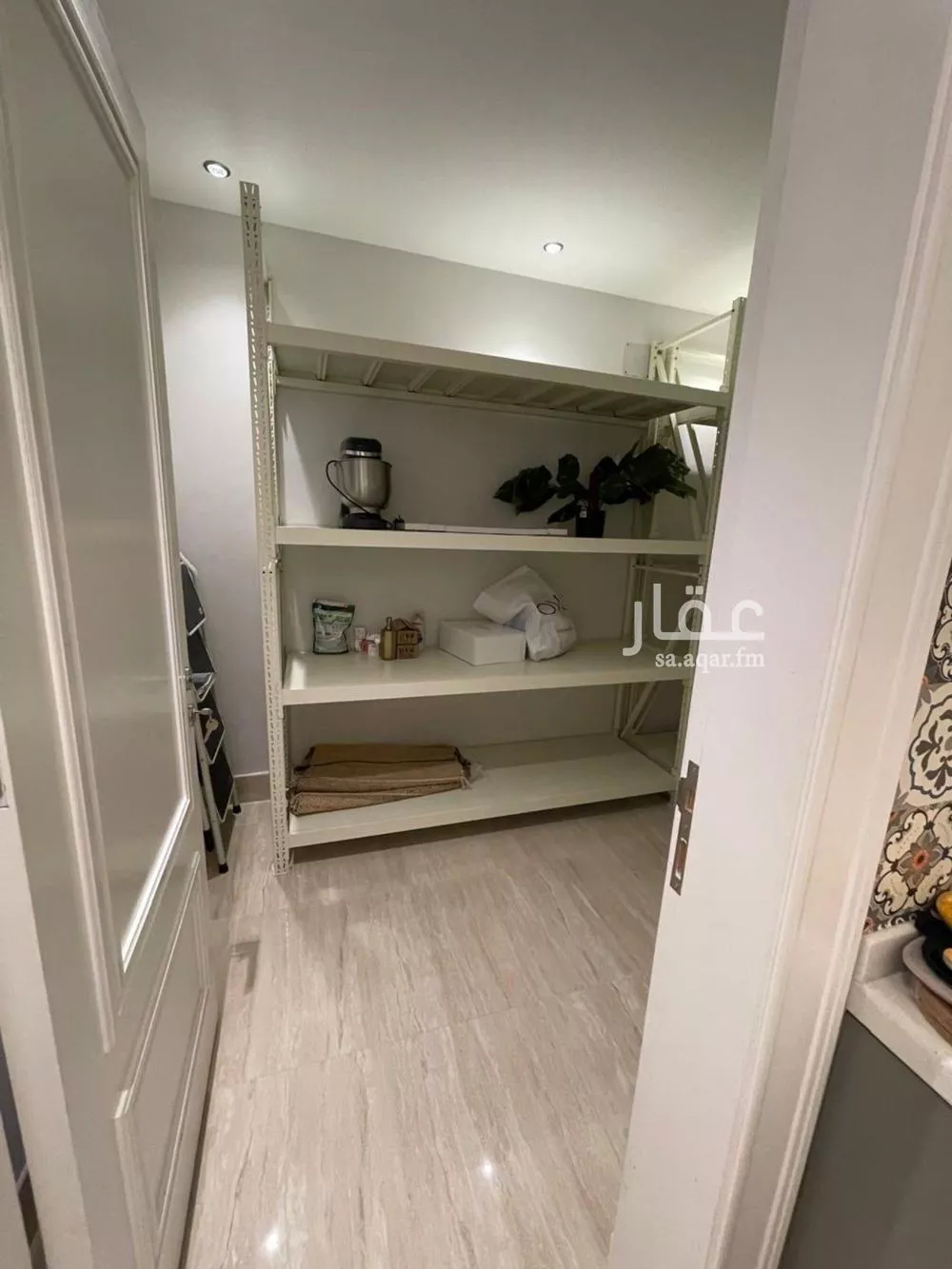 3 bedroom apartment in Al Yasmin 6