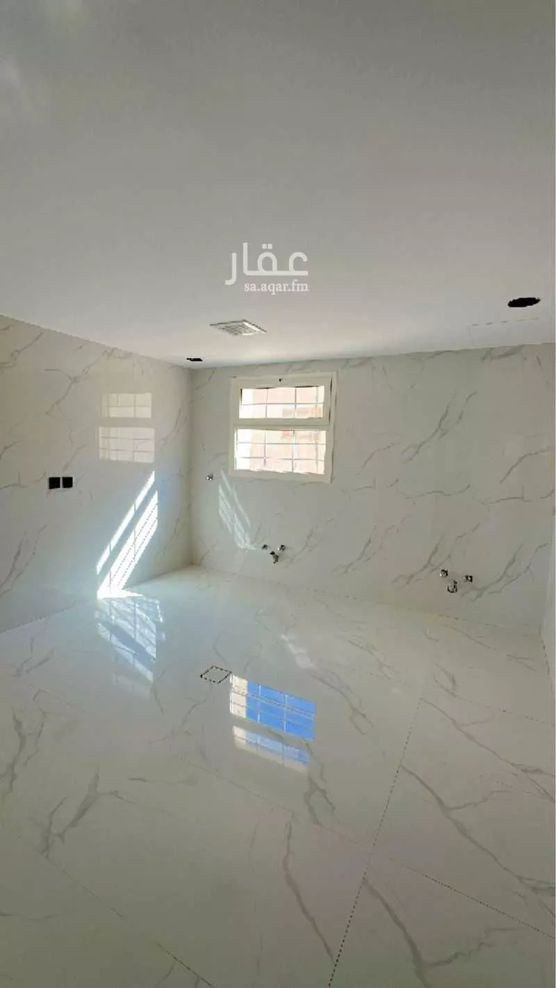 6 bedroom villa in Dhahrat Laban 17
