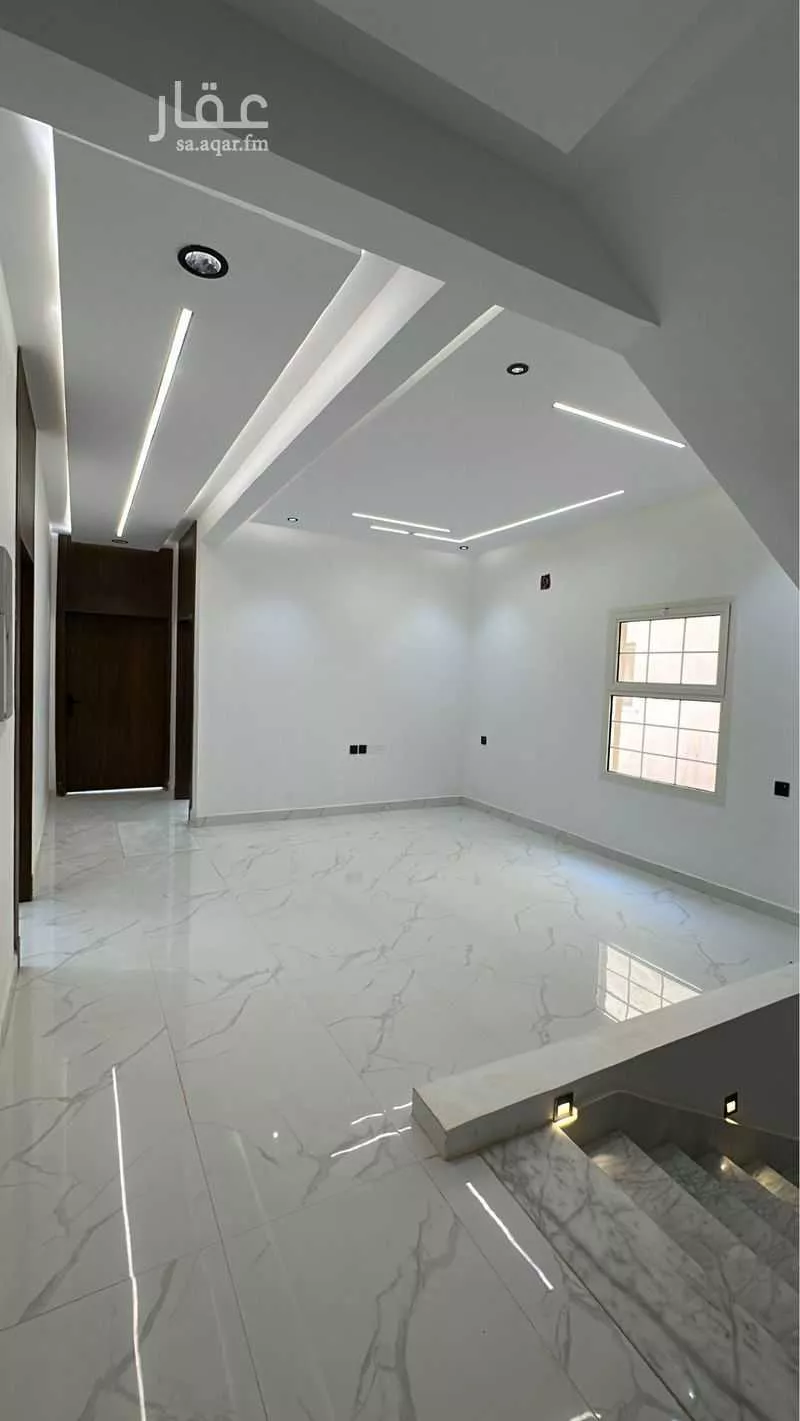 6 bedroom villa in Dhahrat Laban 9