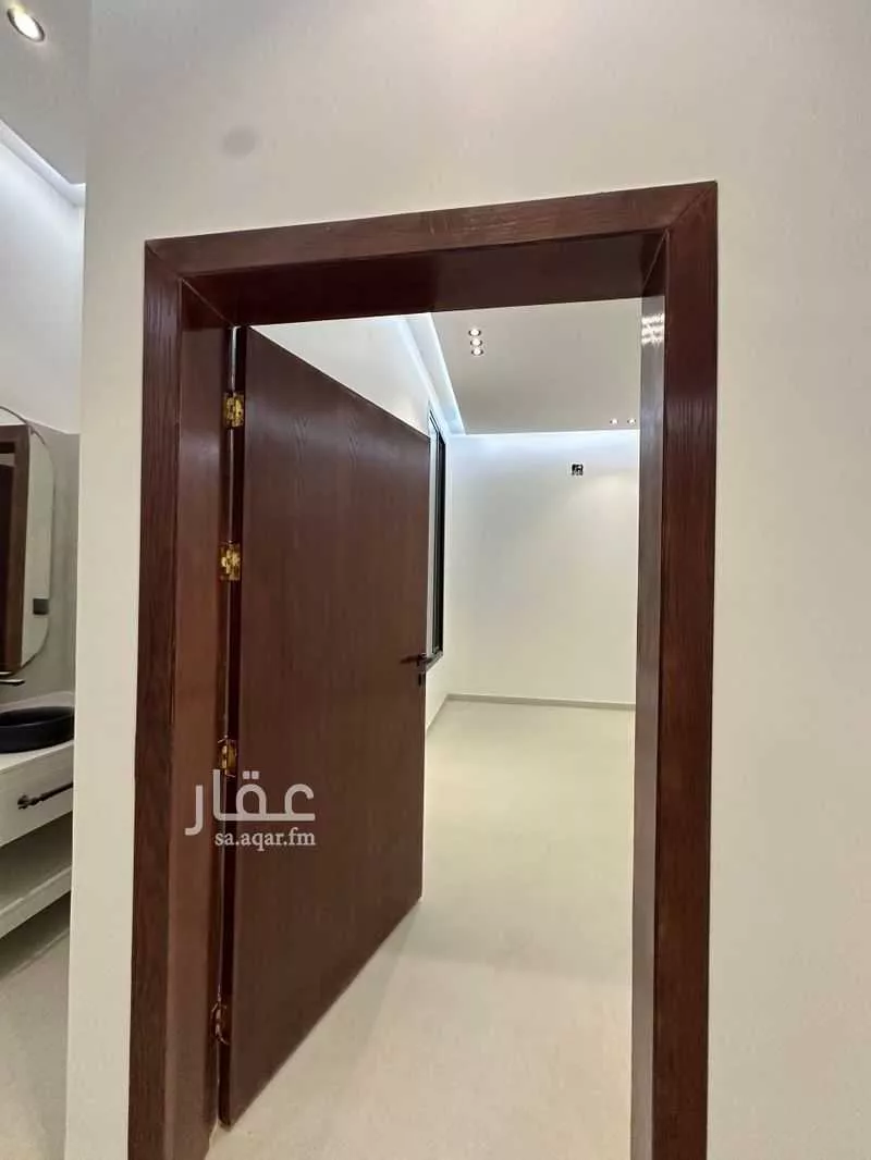 فيلا 5 غرف في الجنادرية 7