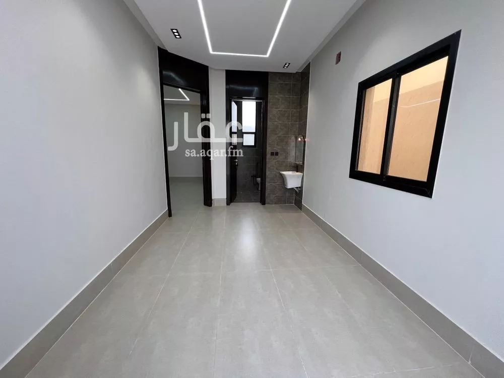 6 bedroom villa in Al Uraija Al Gharbiyah 12