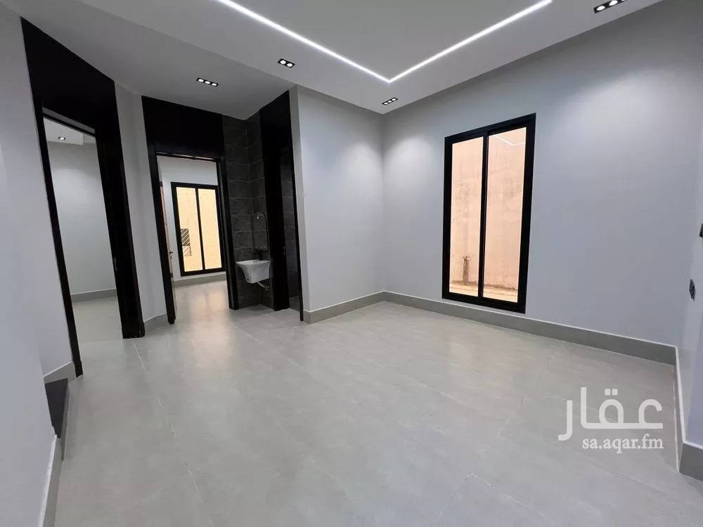 6 bedroom villa in Al Uraija Al Gharbiyah 10