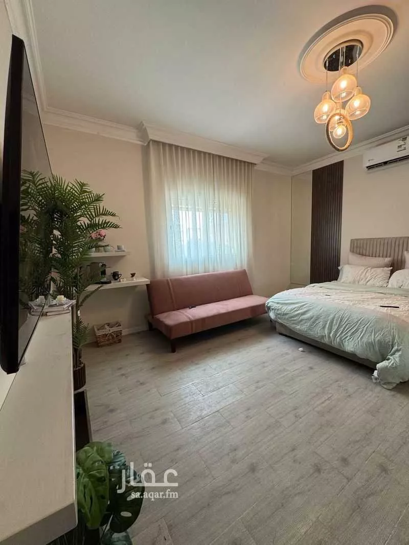 6 bedroom villa in Al Nakheel 23