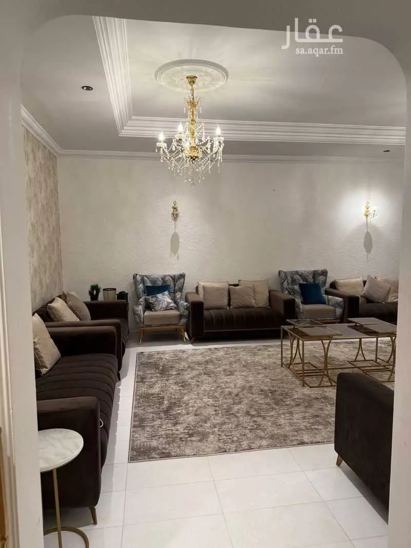 6 bedroom villa in Al Nakheel 8