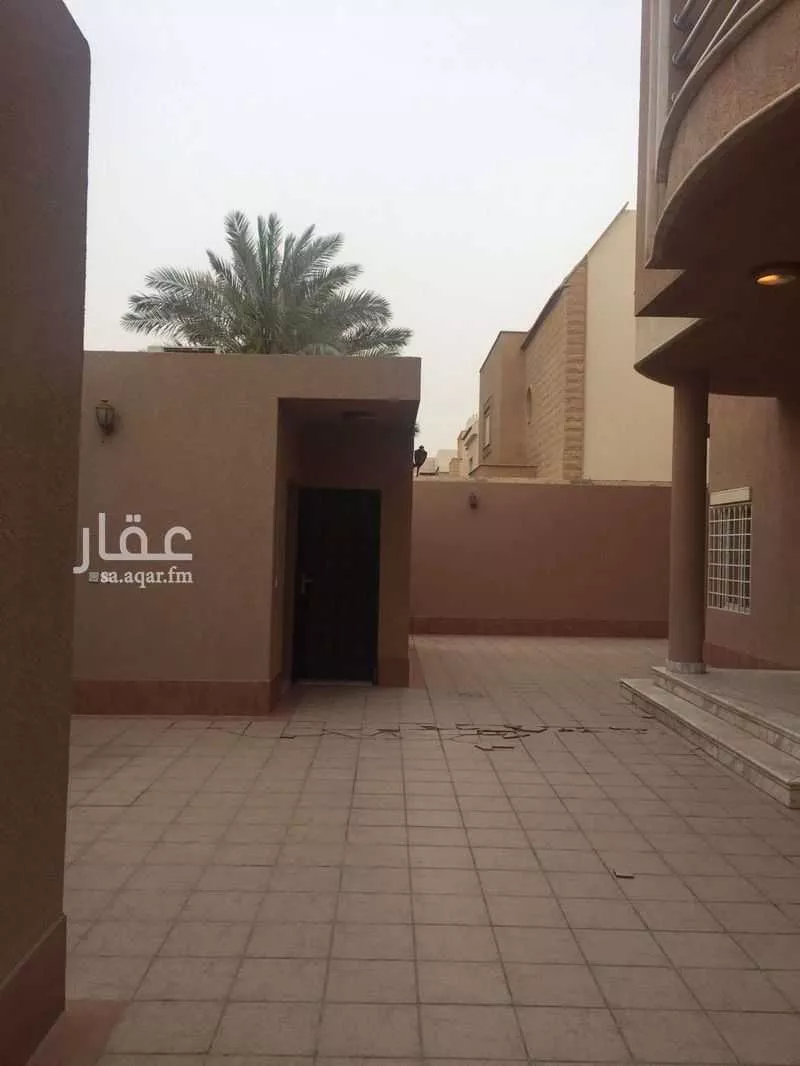 فيلا 10 غرف في العقيق 13