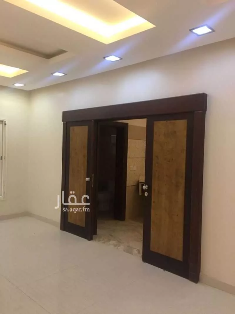 فيلا 10 غرف في العقيق 16