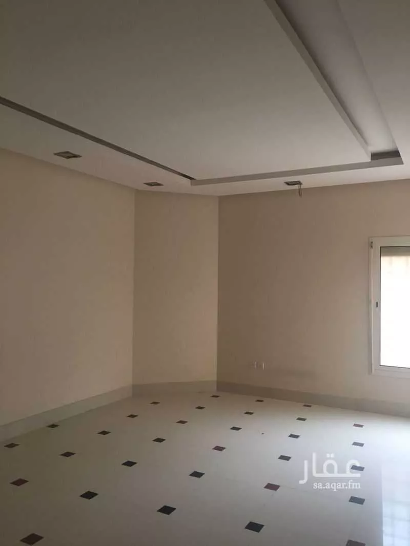 فيلا 10 غرف في العقيق 6