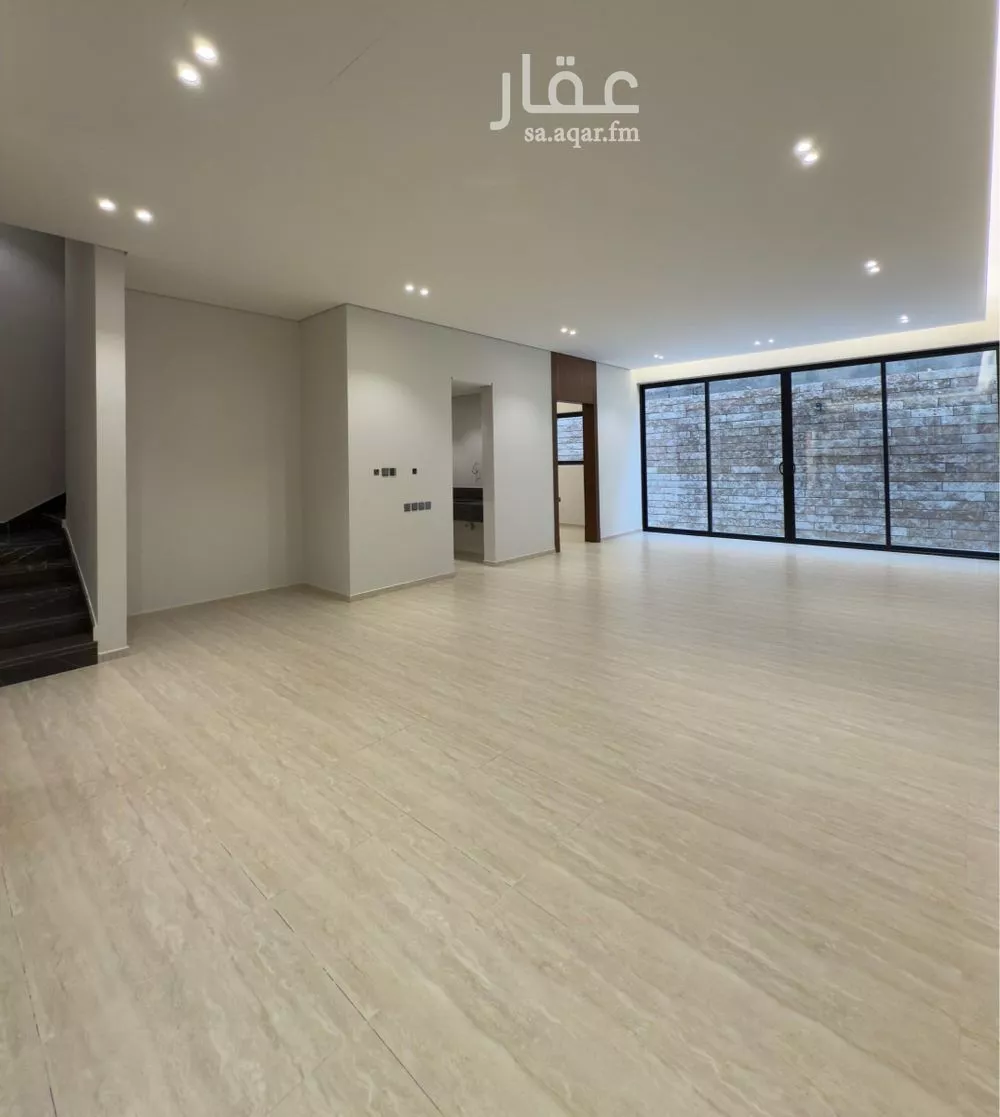 4 bedroom villa in Hittin, Riyadh 7