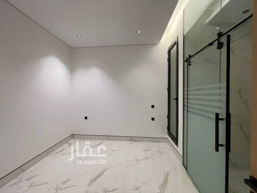 5 bedroom villa in Al Narjis 16