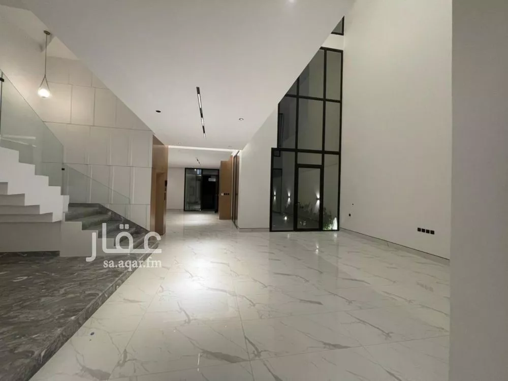 5 bedroom villa in Al Narjis 4