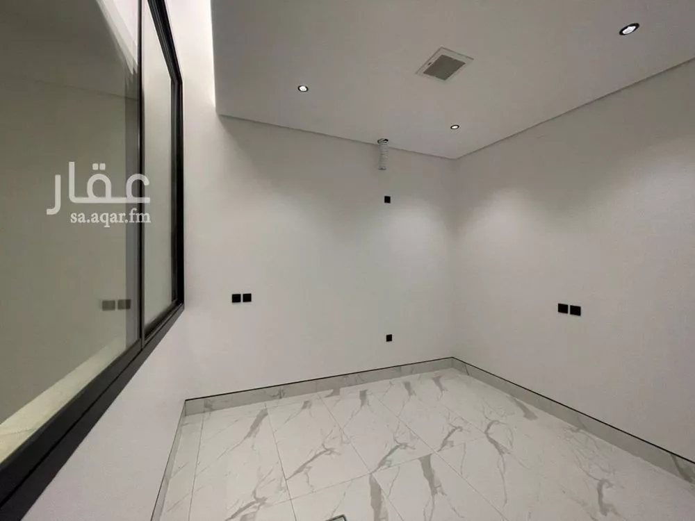 5 bedroom villa in Al Narjis 5
