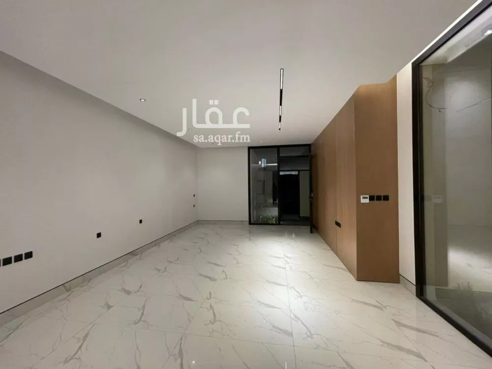 5 bedroom villa in Al Narjis 8