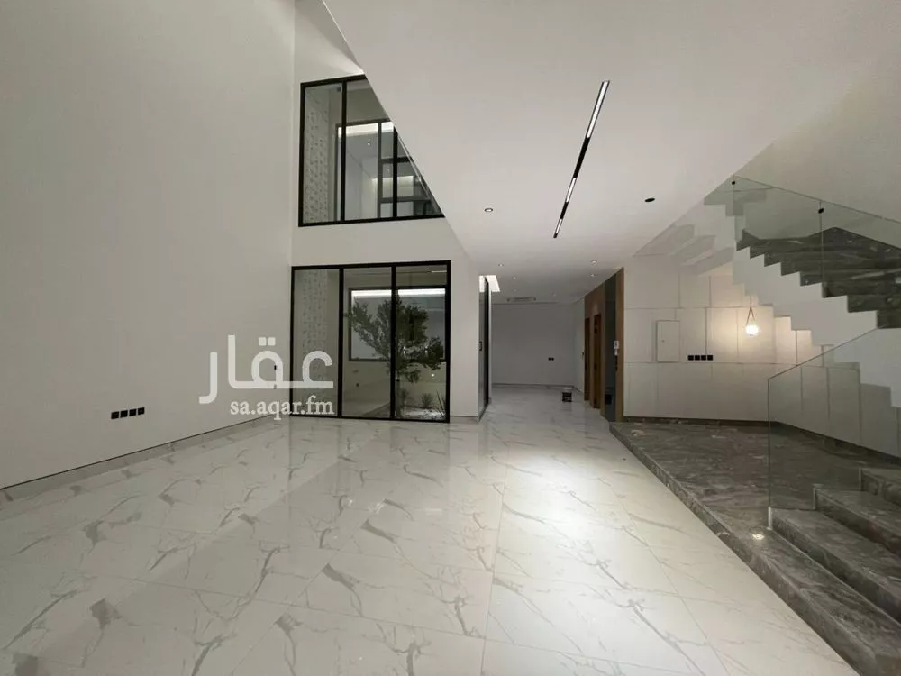 5 bedroom villa in Al Narjis 10