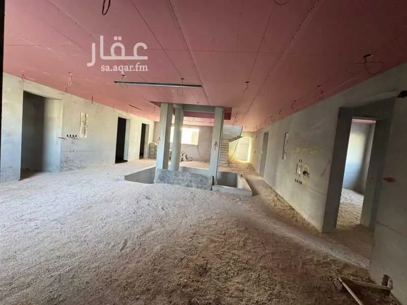 فيلا 5 غرف في الملك فهد 4