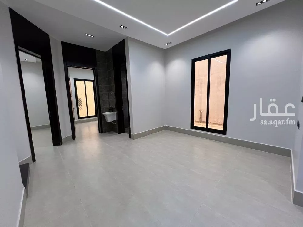 6 bedroom villa in Al Uraija Al Gharbiyah 11