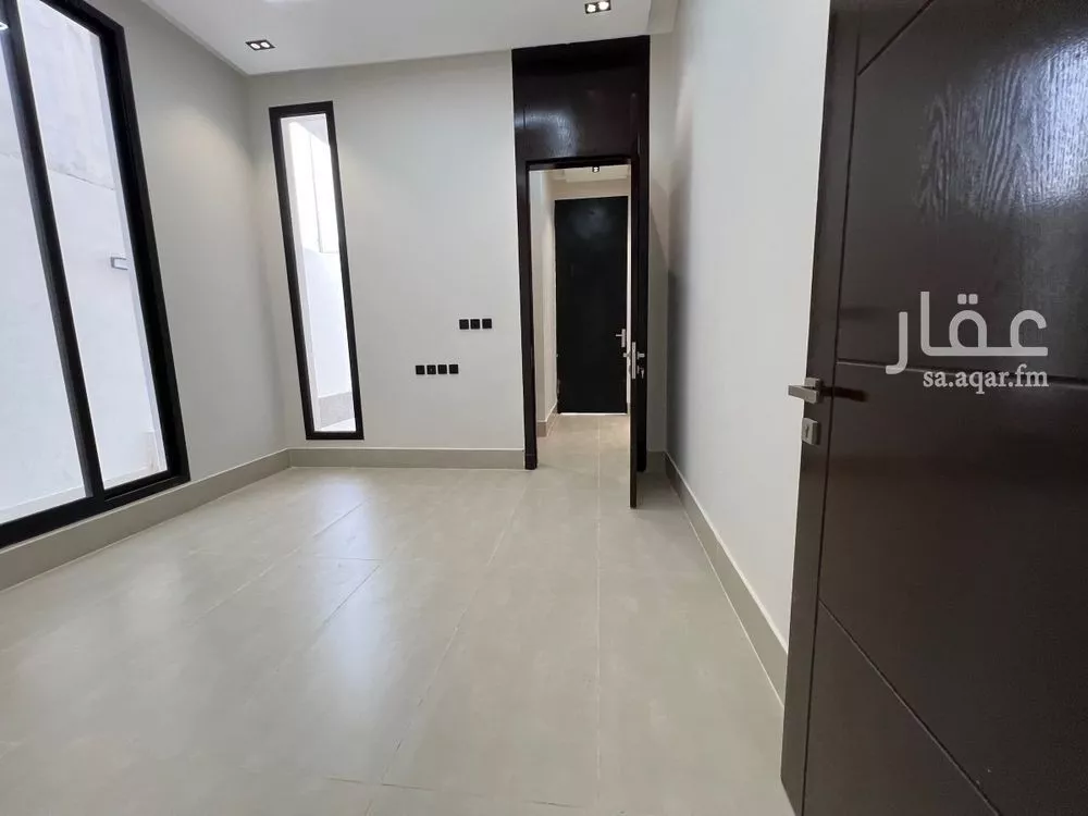 6 bedroom villa in Al Uraija Al Gharbiyah 8