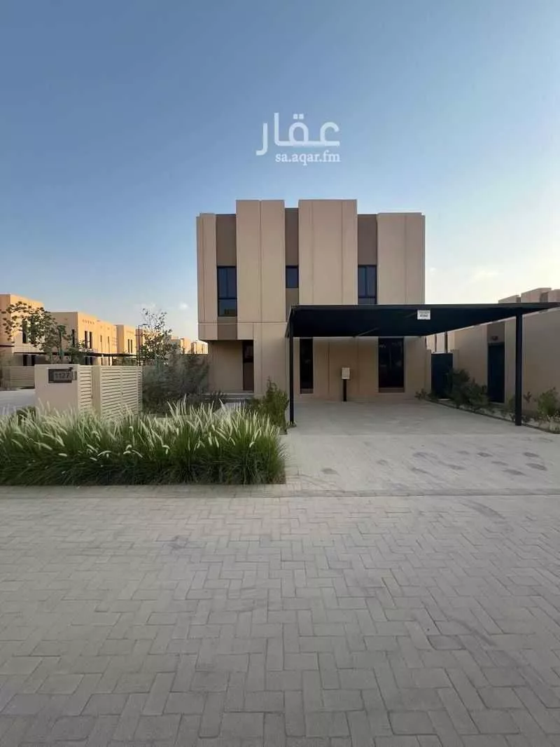 فيلا 4 غرف في المونسية 2