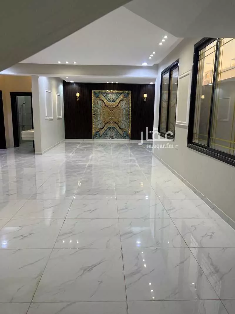 6 bedroom apartment in Al Rimal 4