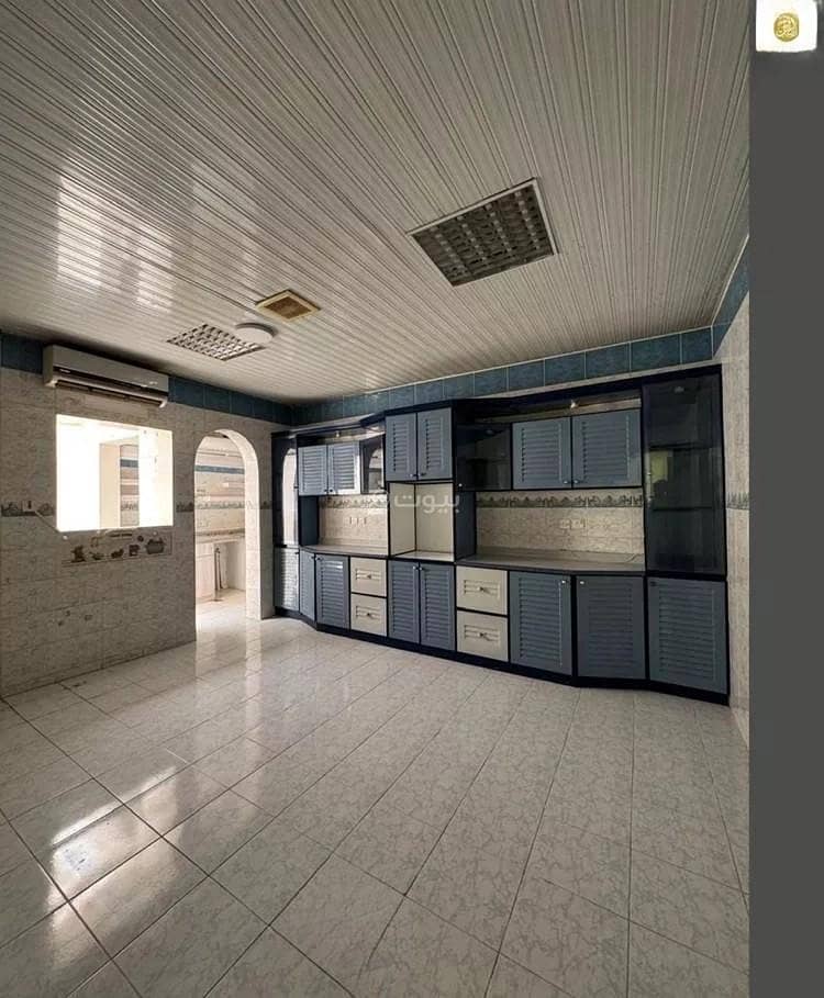 7 bedroom villa in At Taawon, Riyadh 5