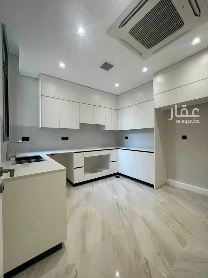 4 bedroom villa in Sidrah 9