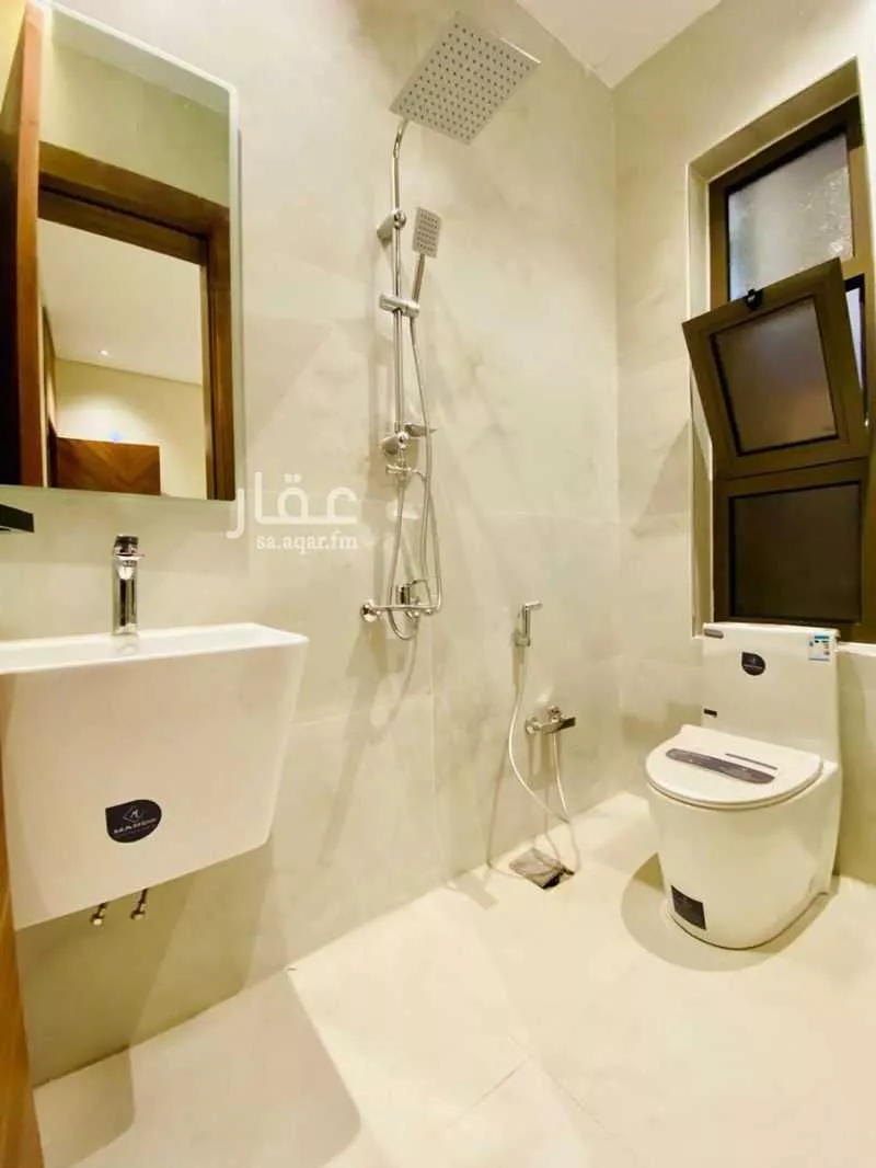 5 bedroom villa in Al Mahdiyyah 17