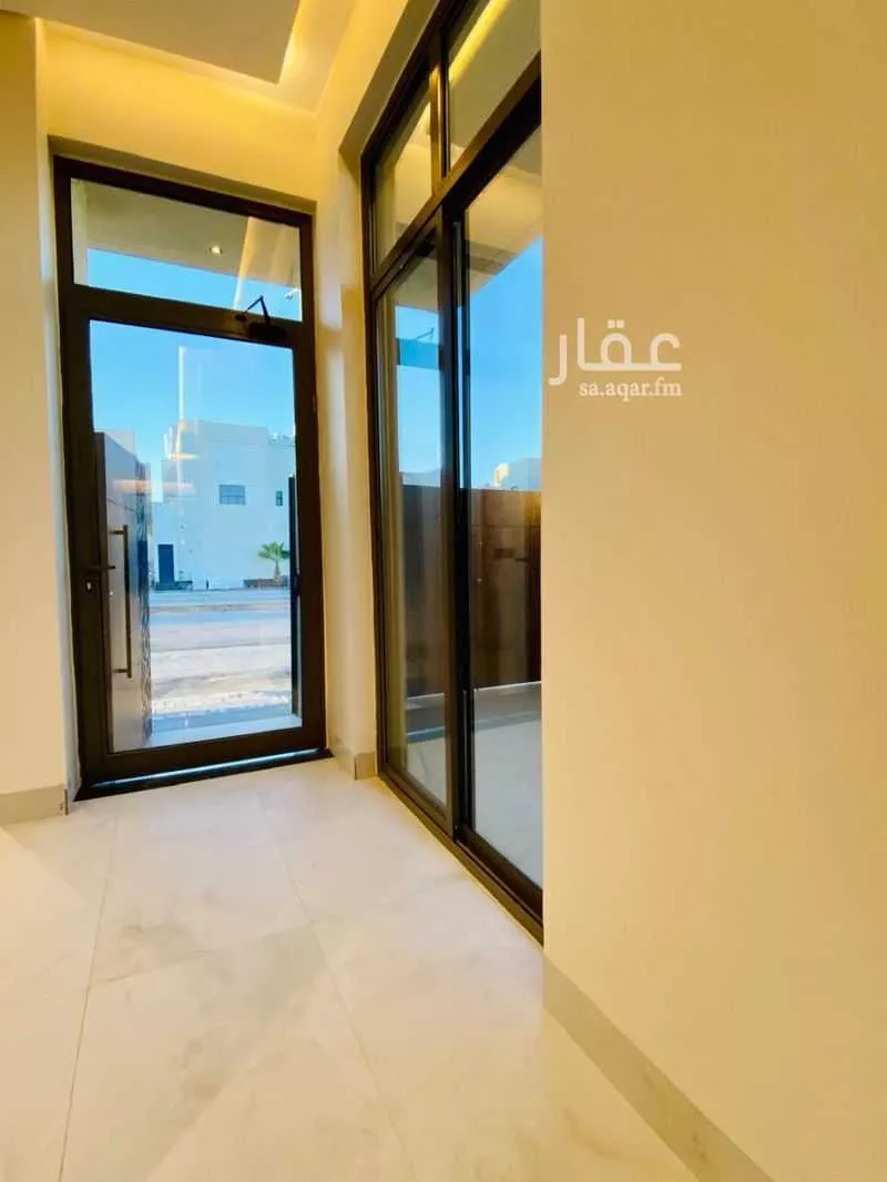 5 bedroom villa in Al Mahdiyyah 6