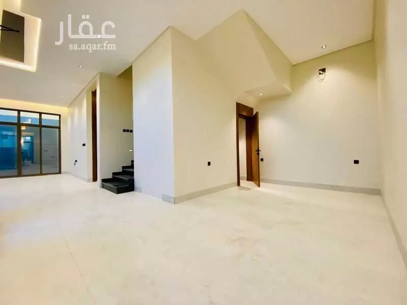 5 bedroom villa in Al Mahdiyyah 9