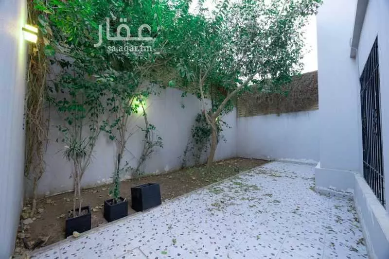 فيلا 7 غرف في النرجس 6